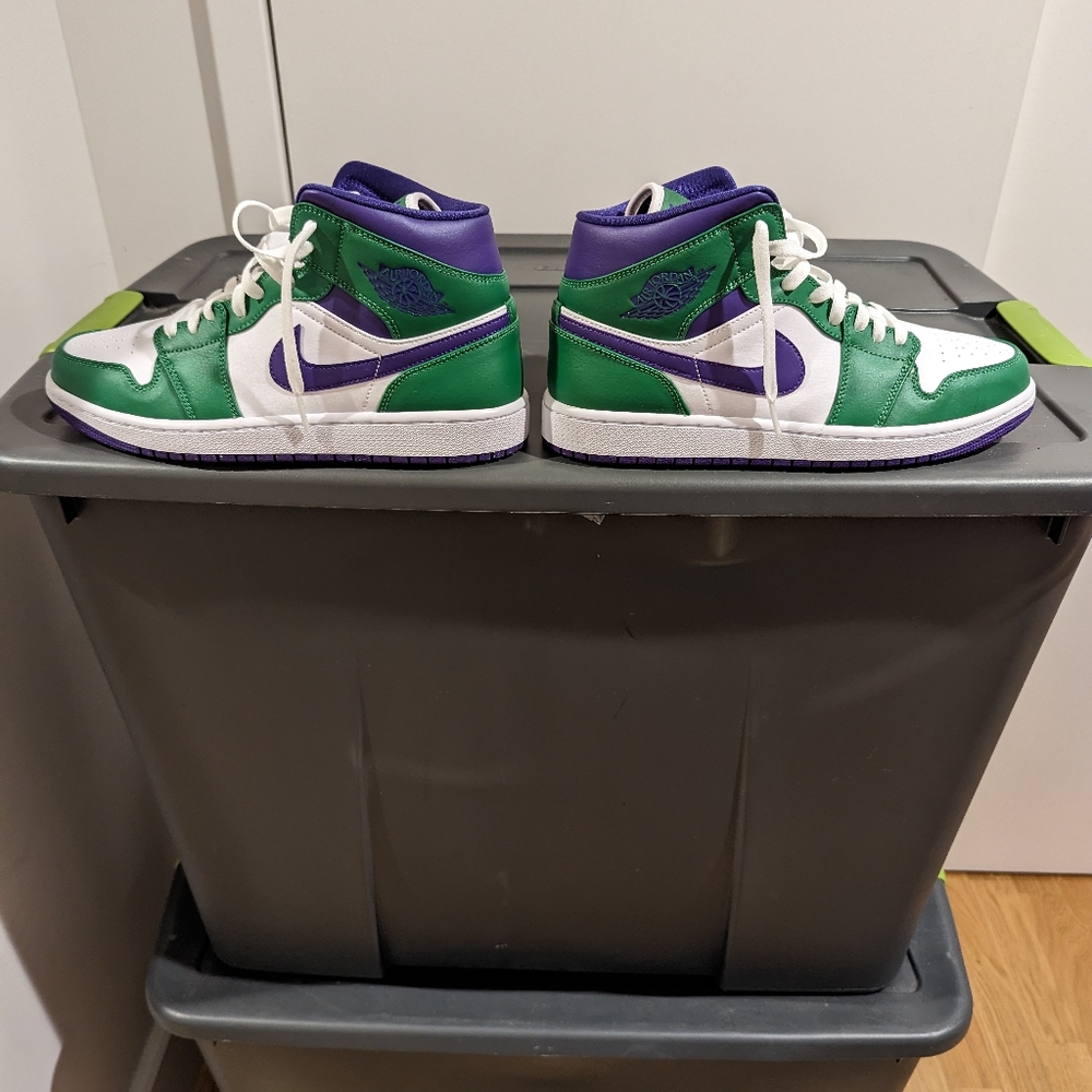 JORDAN 1 MID (NO ORIGINAL BOX)